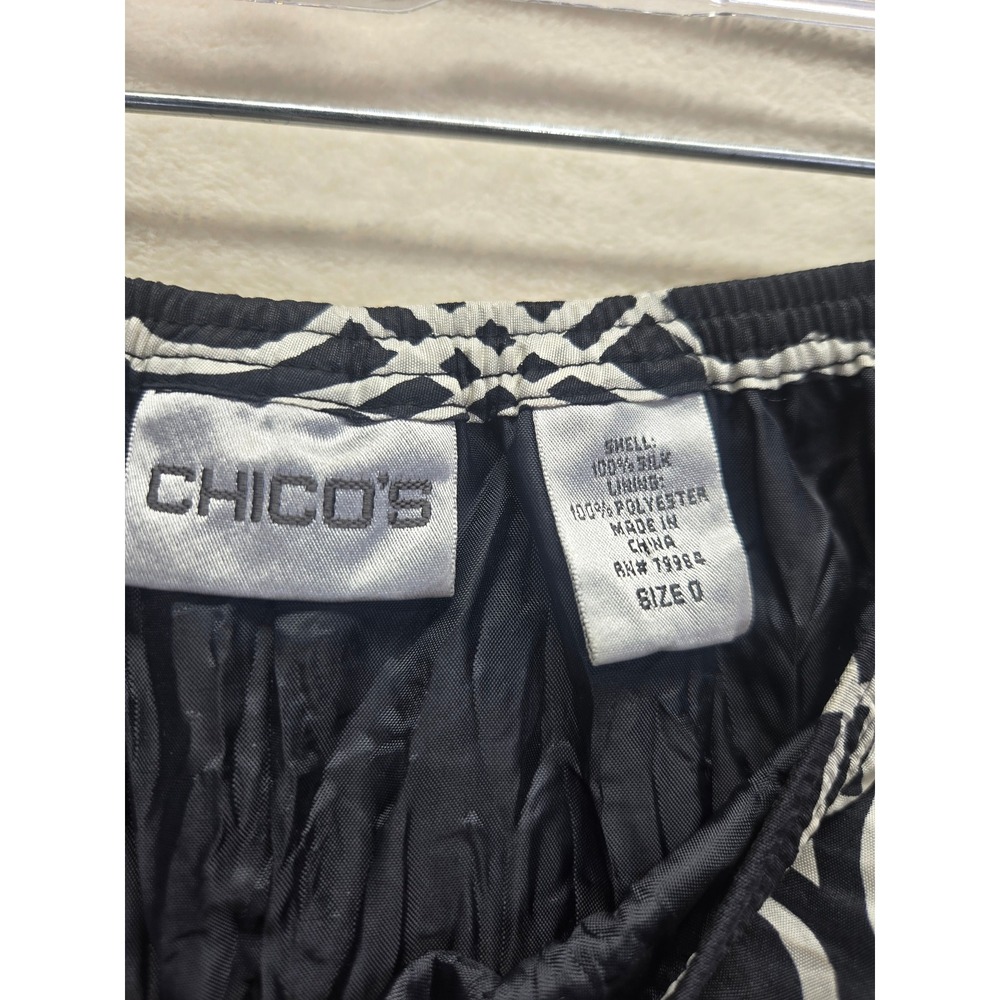 Chicos Silk Midi Skirt Size 0 Small Black White Geometric Scroll Elastic Waist - Picture 3 of 5